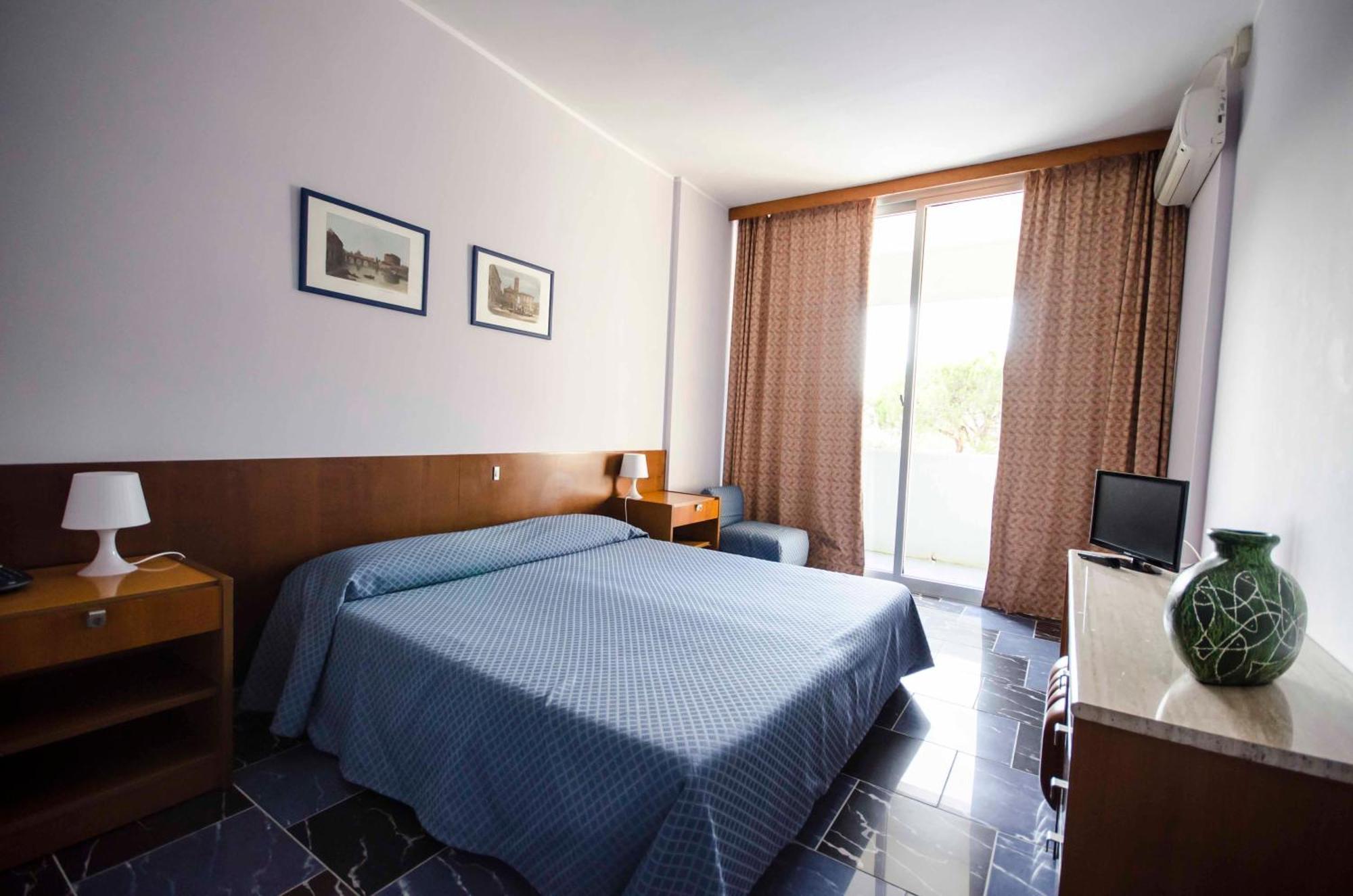 Grand Hotel Helios Tarquinia Værelse billede