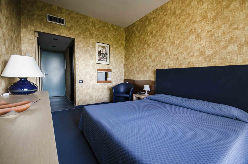 Grand Hotel Helios Tarquinia Eksteriør billede