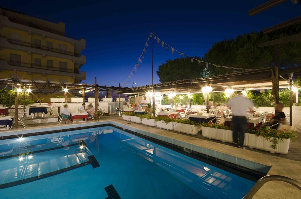 Grand Hotel Helios Tarquinia Eksteriør billede