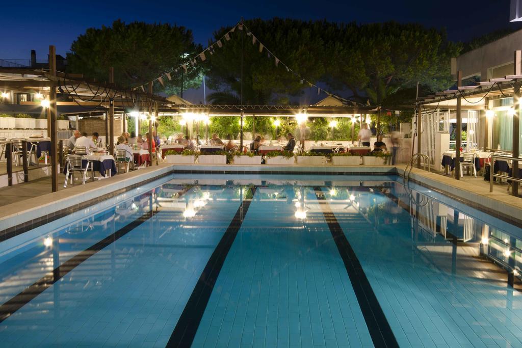 Grand Hotel Helios Tarquinia Eksteriør billede