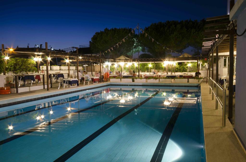 Grand Hotel Helios Tarquinia Eksteriør billede
