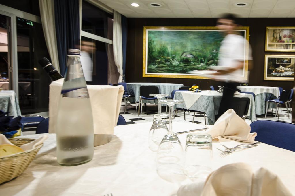 Grand Hotel Helios Tarquinia Eksteriør billede