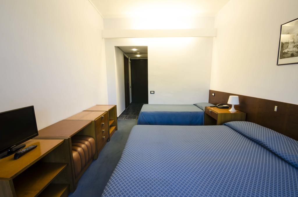 Grand Hotel Helios Tarquinia Eksteriør billede
